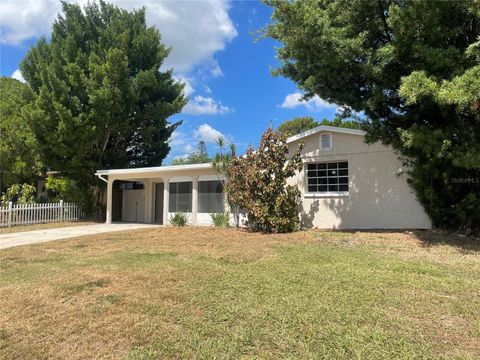 A home in SEMINOLE