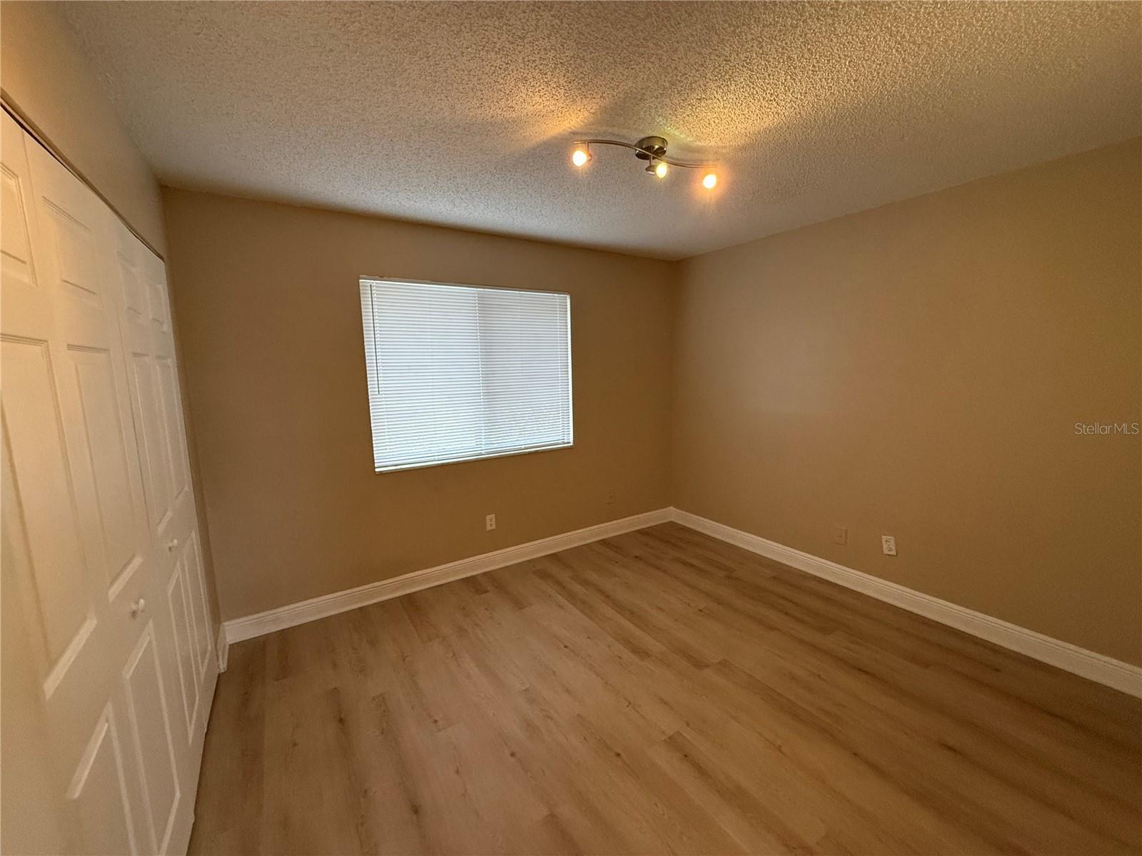 WHISPERWOOD CONDO 02 - Residential Lease