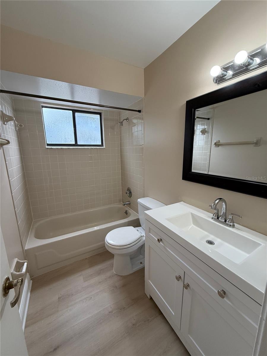 WHISPERWOOD CONDO 02 - Residential Lease