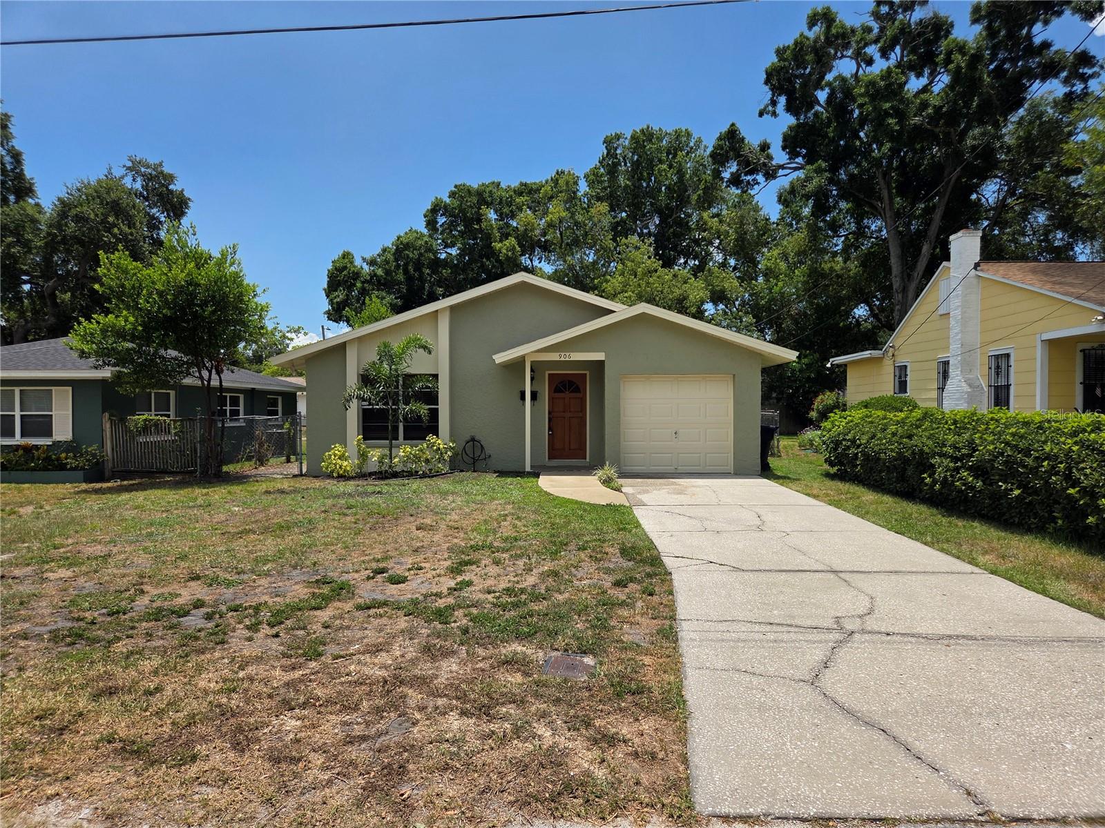 906 W BRADDOCK STREET