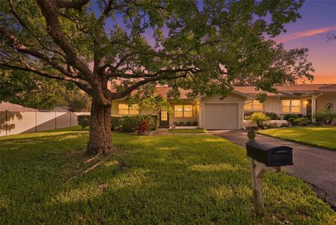 Photo of 2186 Marshall Drive #2186, Dunedin, FL 34698 (MLS # TB8527234)
