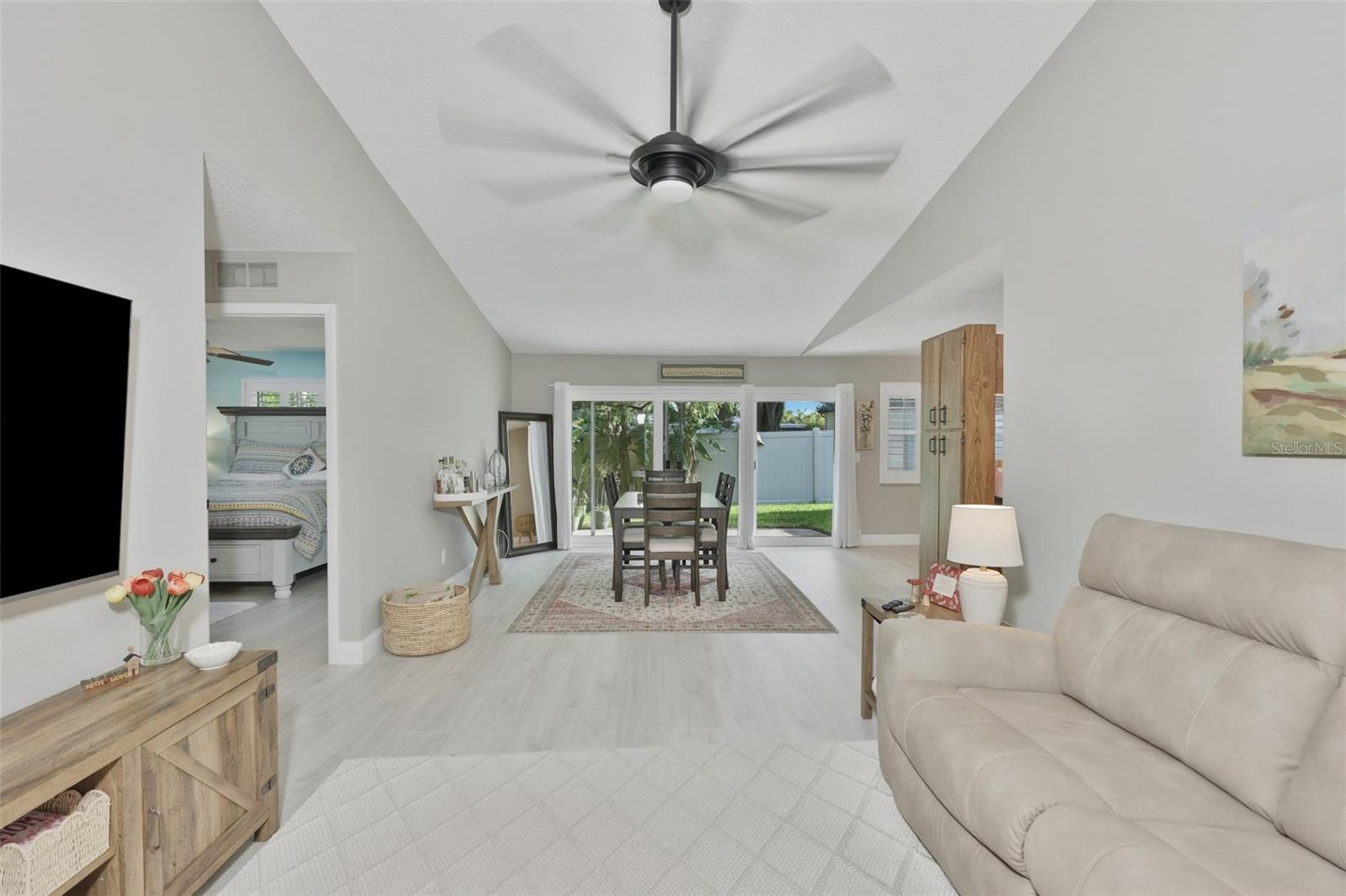 2186 MARSHALL DRIVE 2186