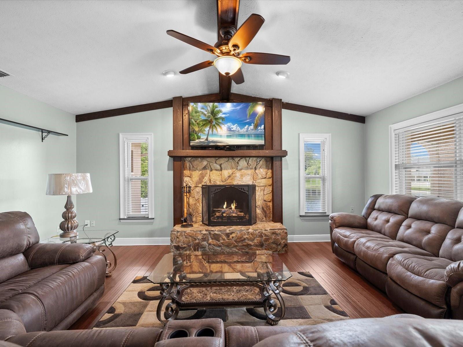 5904 SPRINGRUN COURT