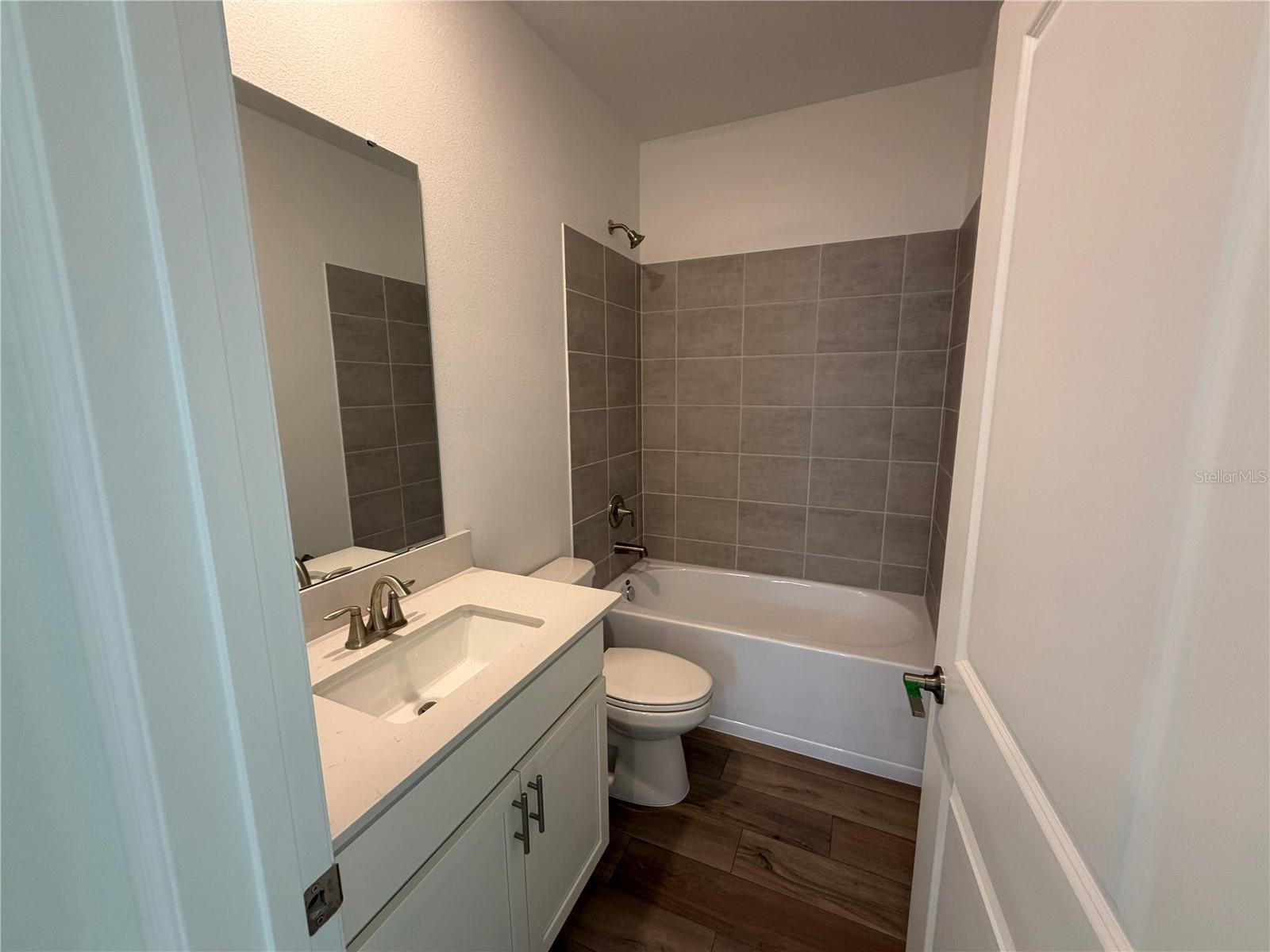 REUNION VILLAGE PH 4 & 5 - Residential Lease