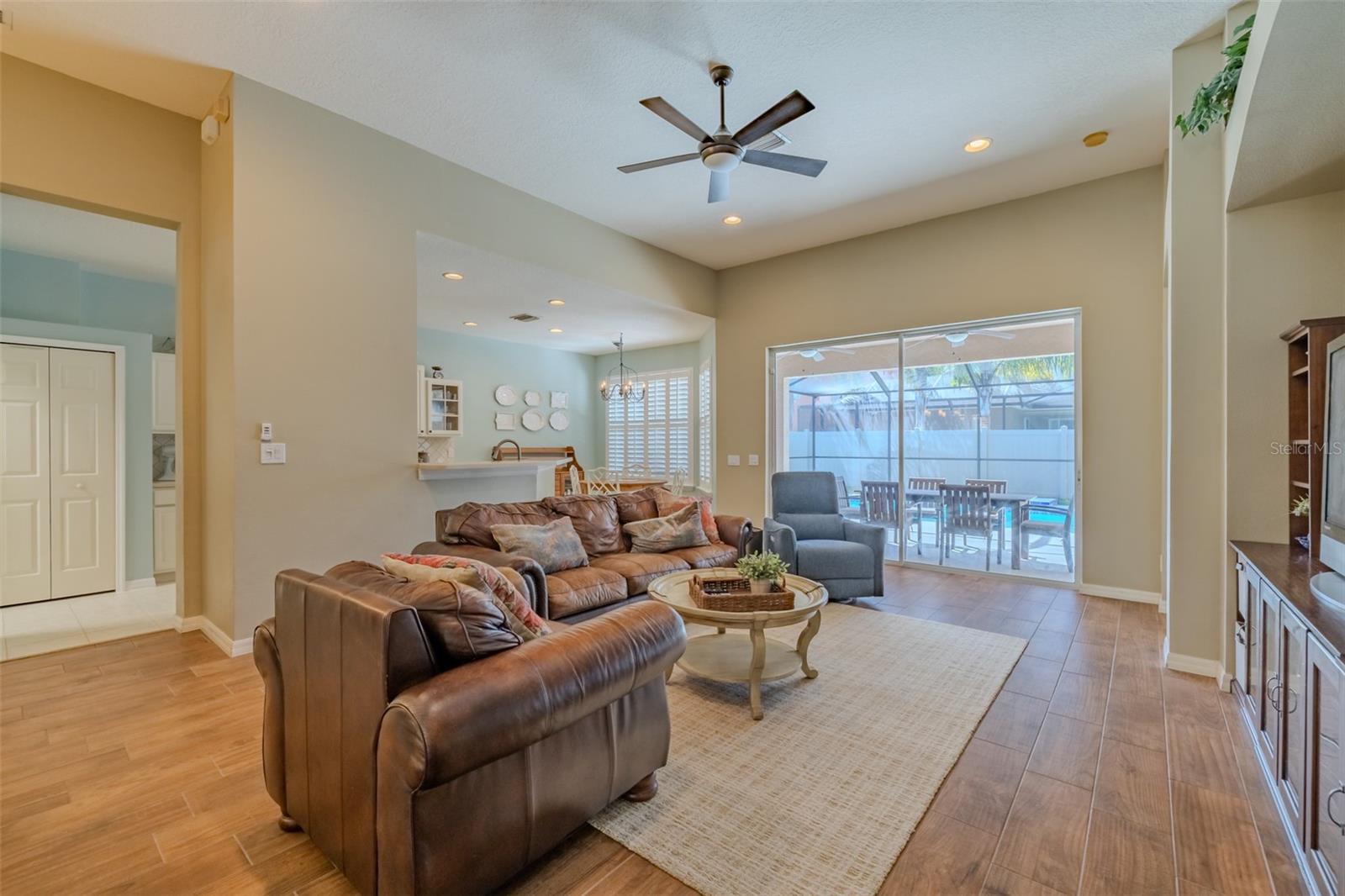 MANDOLIN PH 1 - Residential