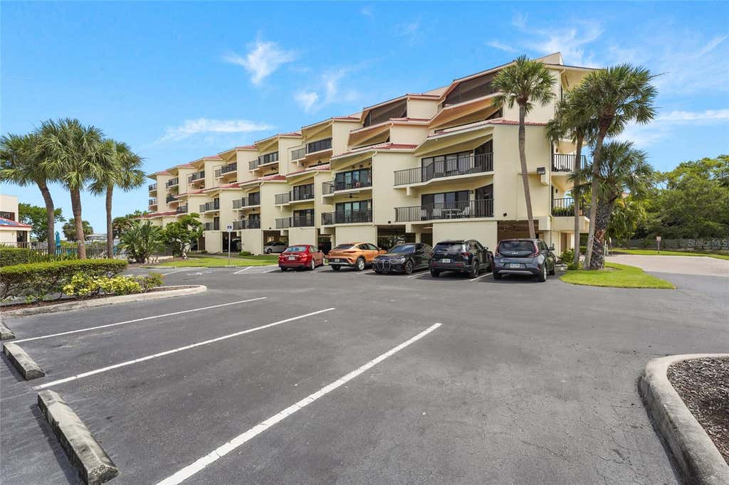 Photo of 204 3rd Street W #103, Bradenton, FL 34205 (MLS # A4703851)