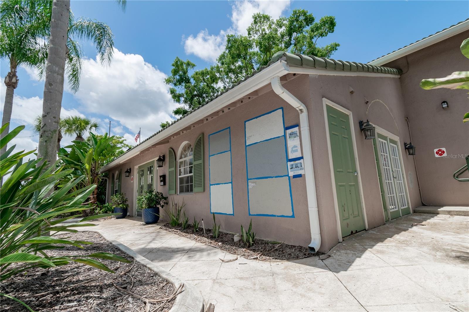 WATERSIDE AT CRANES ROOST A CONDO COMMUNITY - Residential