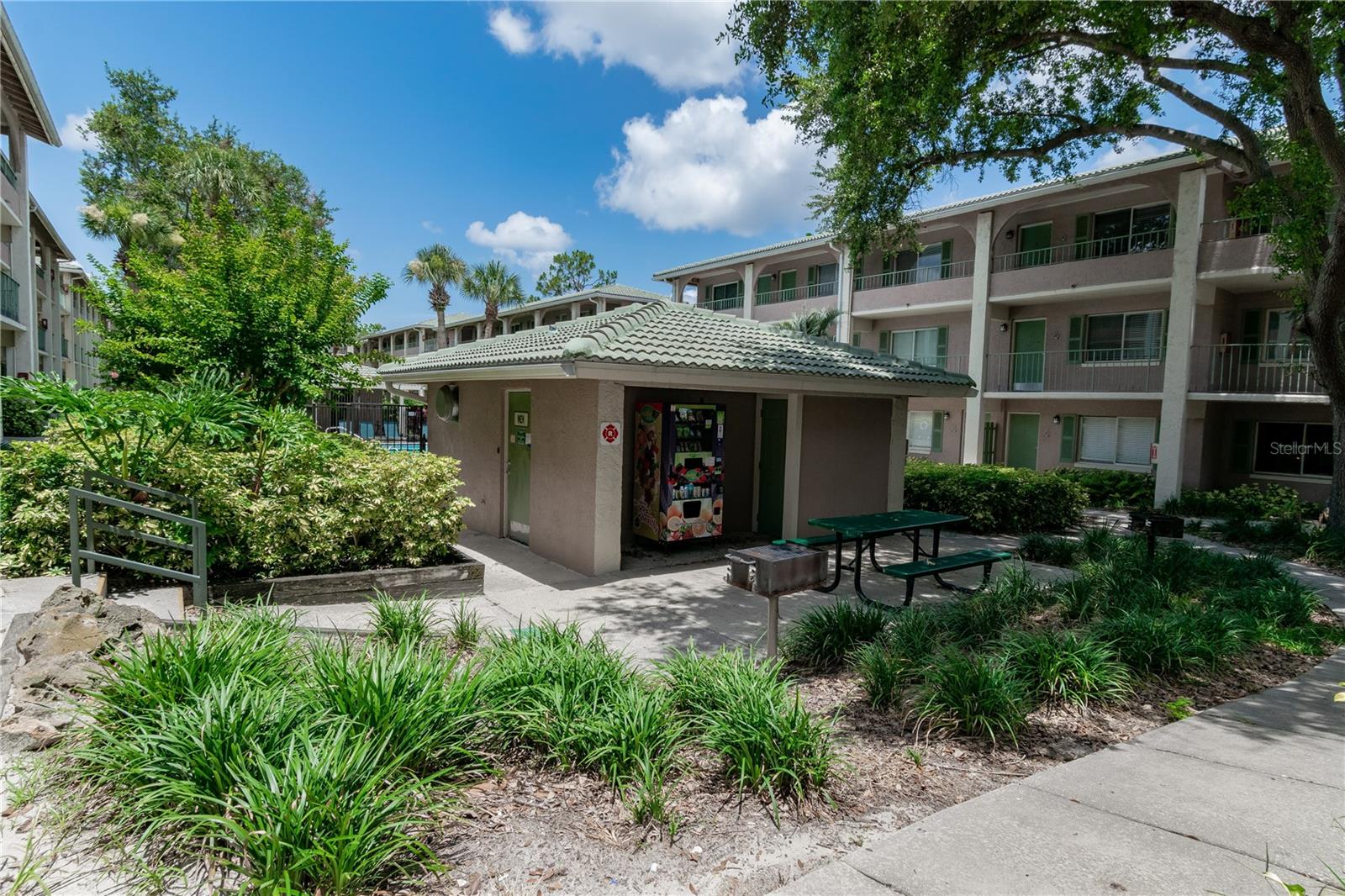 WATERSIDE AT CRANES ROOST A CONDO COMMUNITY - Residential