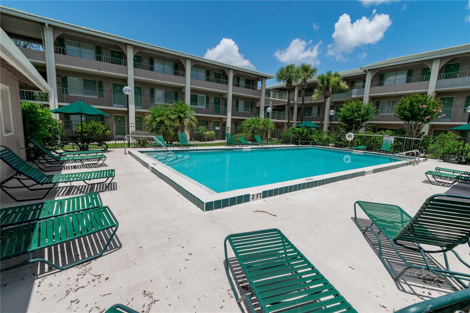 WATERSIDE AT CRANES ROOST A CONDO COMMUNITY - Residential