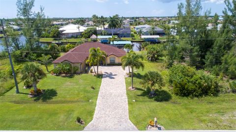 A home in PORT CHARLOTTE