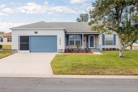 A home in LAKELAND