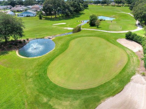 A home in LAKELAND