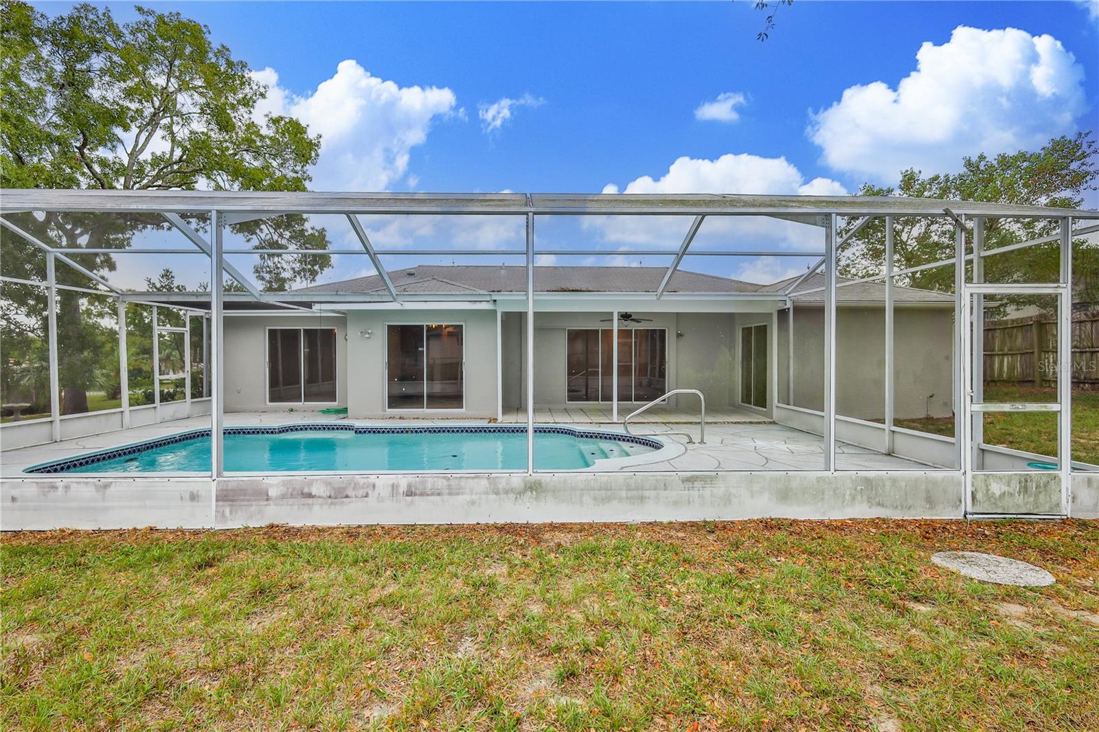 SPRING HILL - Residential