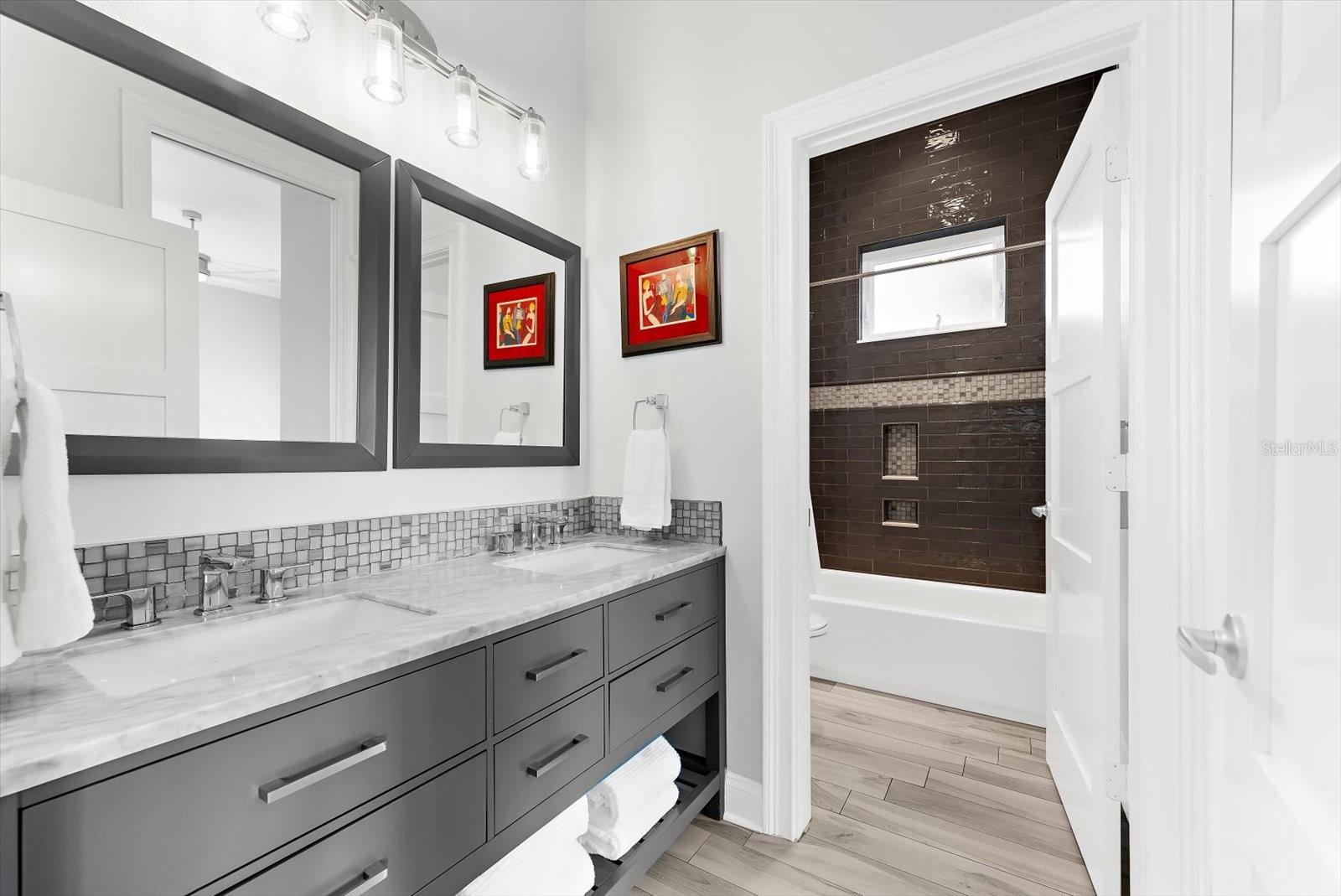 MARINER VILLAGE SUB - Residential