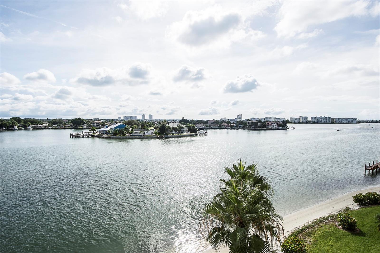 CAPTIVA CAY - Residential