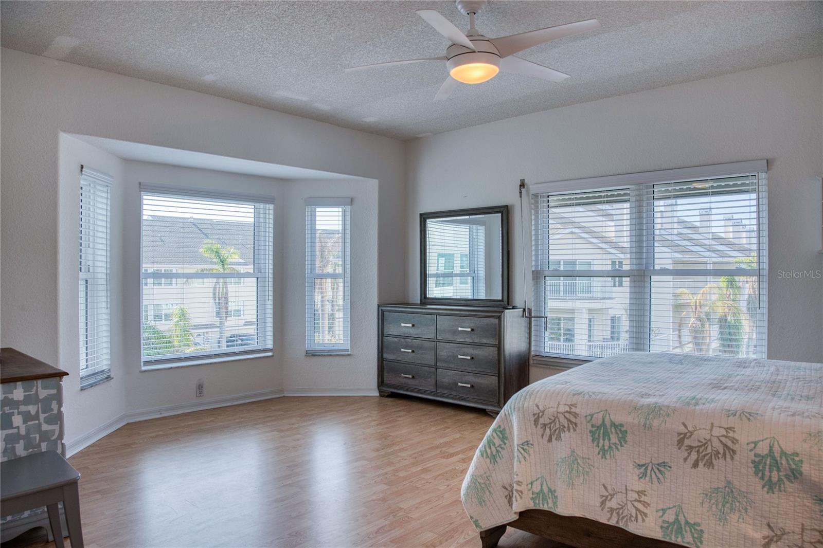 CAPTIVA CAY - Residential