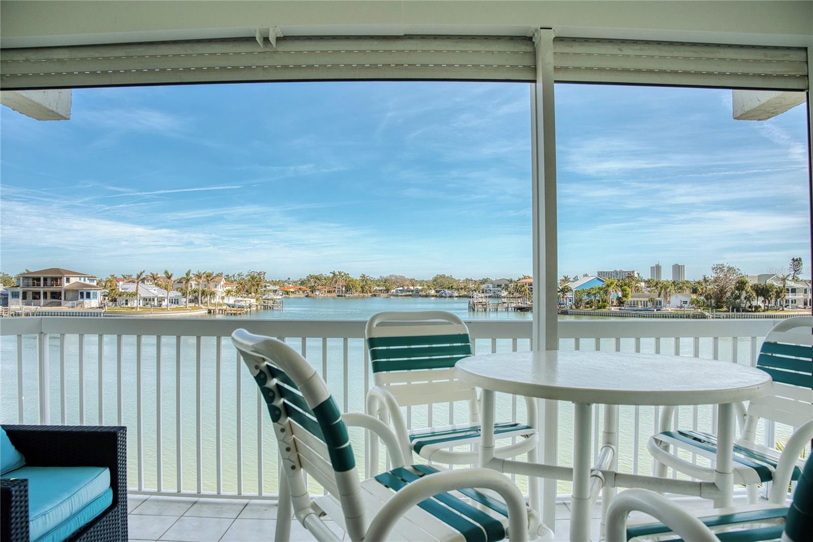 CAPTIVA CAY - Residential