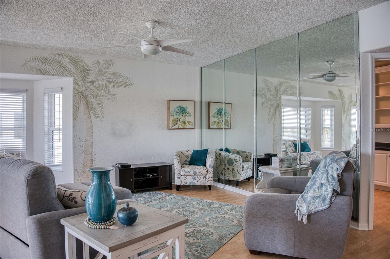CAPTIVA CAY - Residential