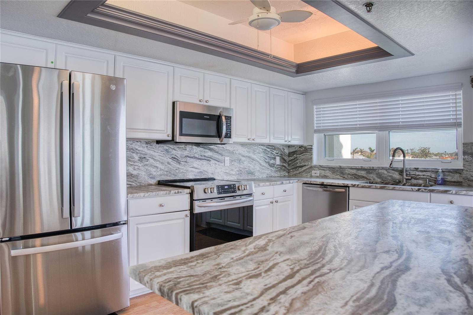 CAPTIVA CAY - Residential