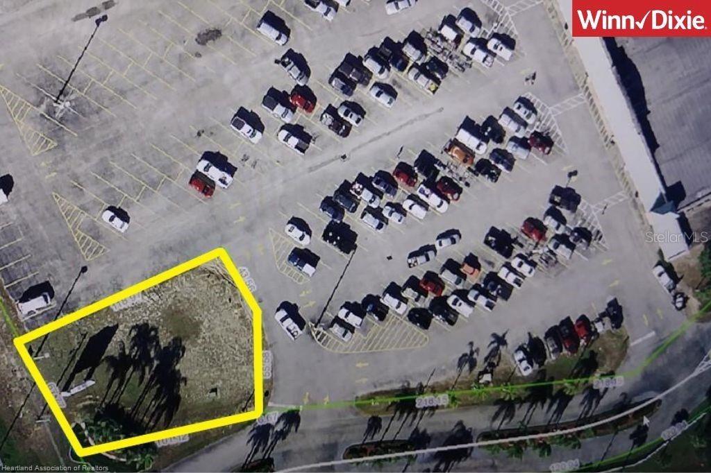 Prime Winn Dixie Retail Outparcel Fronting on US 27 at Full Median Turn Lake Placid, FL.! Retention in place with ample existing improved parking lot! Cleared Commercial Vacant Land located at the entrance to the Winn Dixie Shoppes in Lake Placid. One of three remaining Out Parcels. 97Ft of Hwy Frontage off US 27. Great visibility with high Traffic flow. Zoned B-3 Commercial. In an area of new commercial development such as the new Dollar General. Ideal for Commercial Multi-use Development. Lots of Upside Profit Potential. GROUND LEASE AVAILABLE. Ample space for any number of projects. Don't miss out call today!