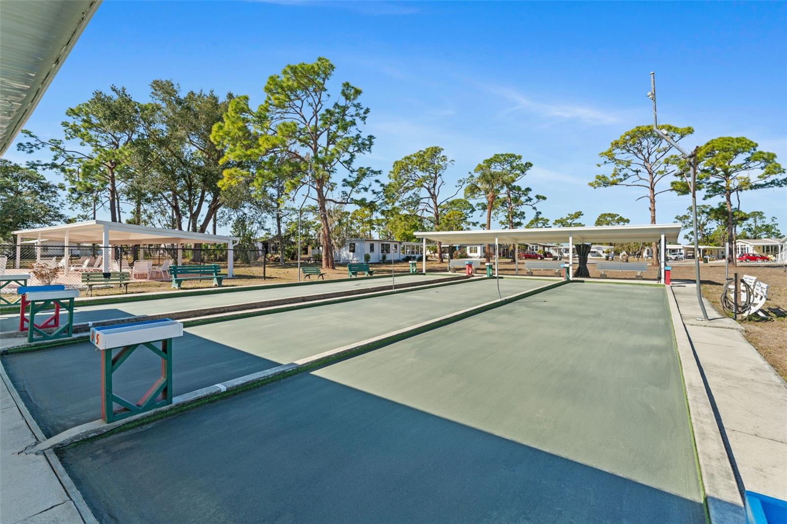 HOLIDAY PARK - Residential