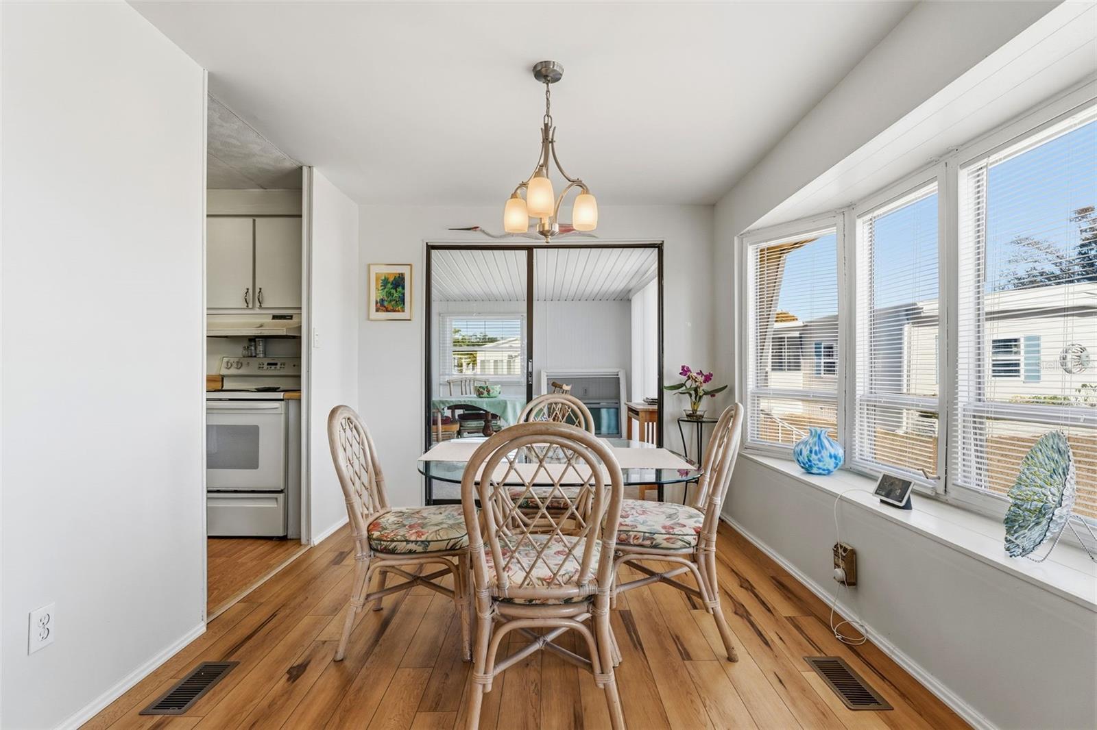 HOLIDAY PARK - Residential