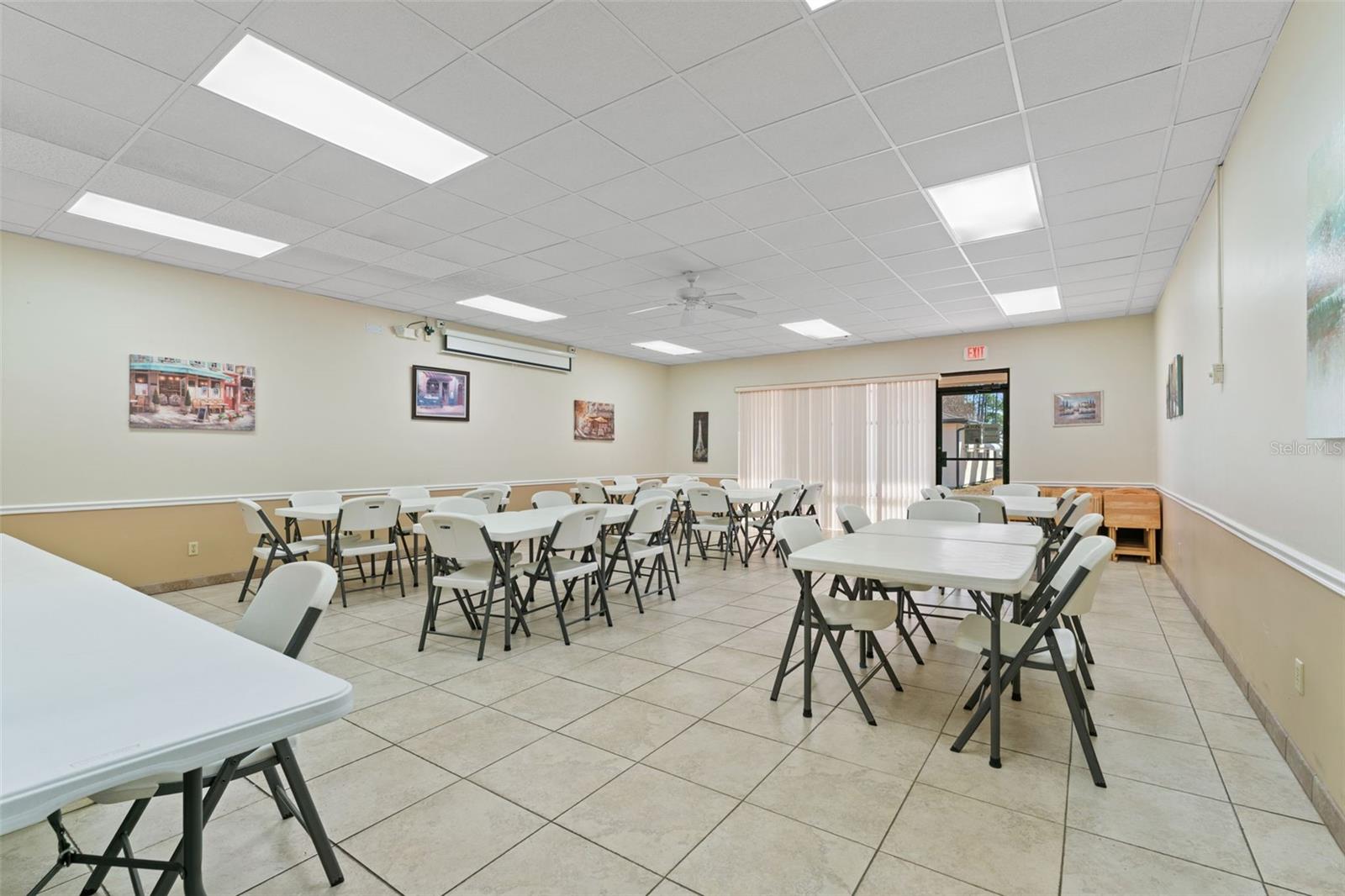 HOLIDAY PARK - Residential