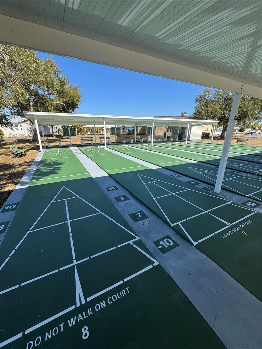 HOLIDAY PARK - Residential