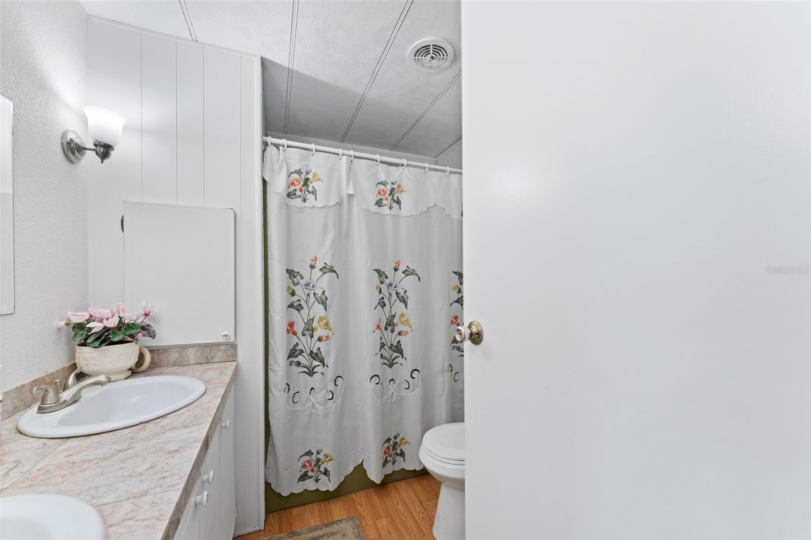 HOLIDAY PARK - Residential