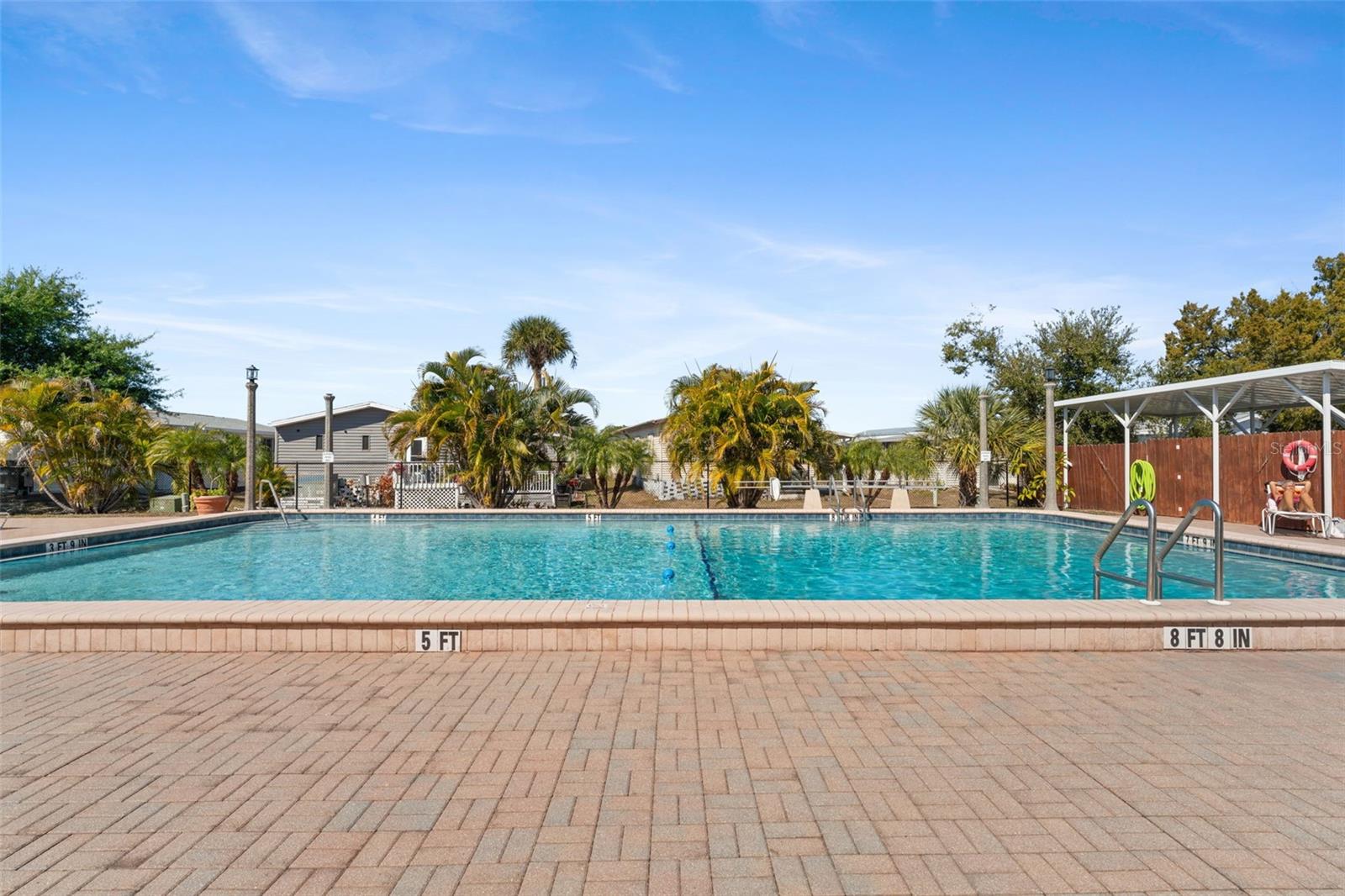 HOLIDAY PARK - Residential