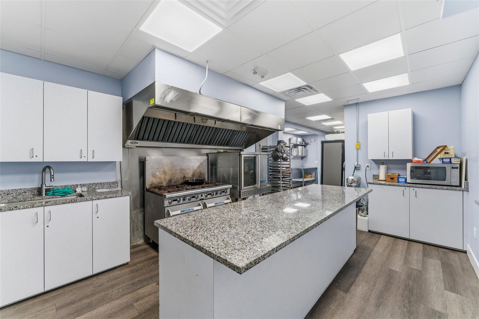 HOLIDAY PARK - Residential