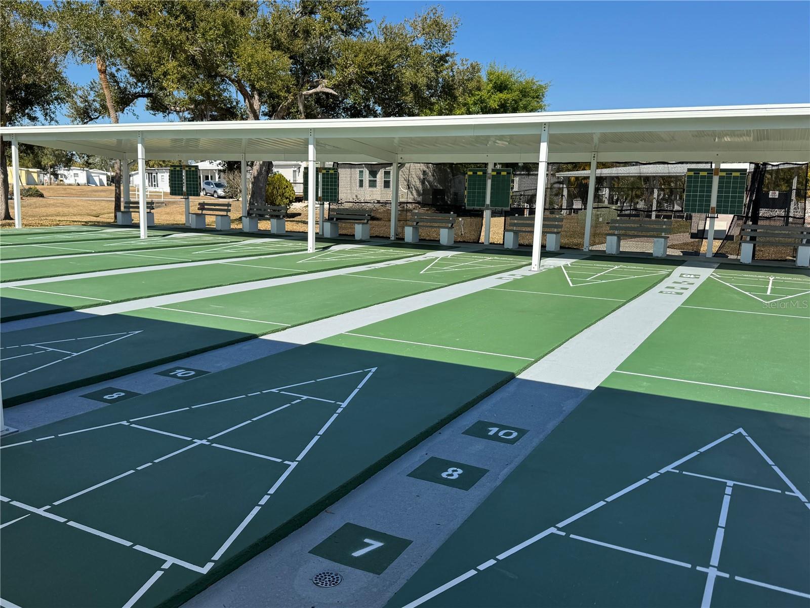 HOLIDAY PARK - Residential