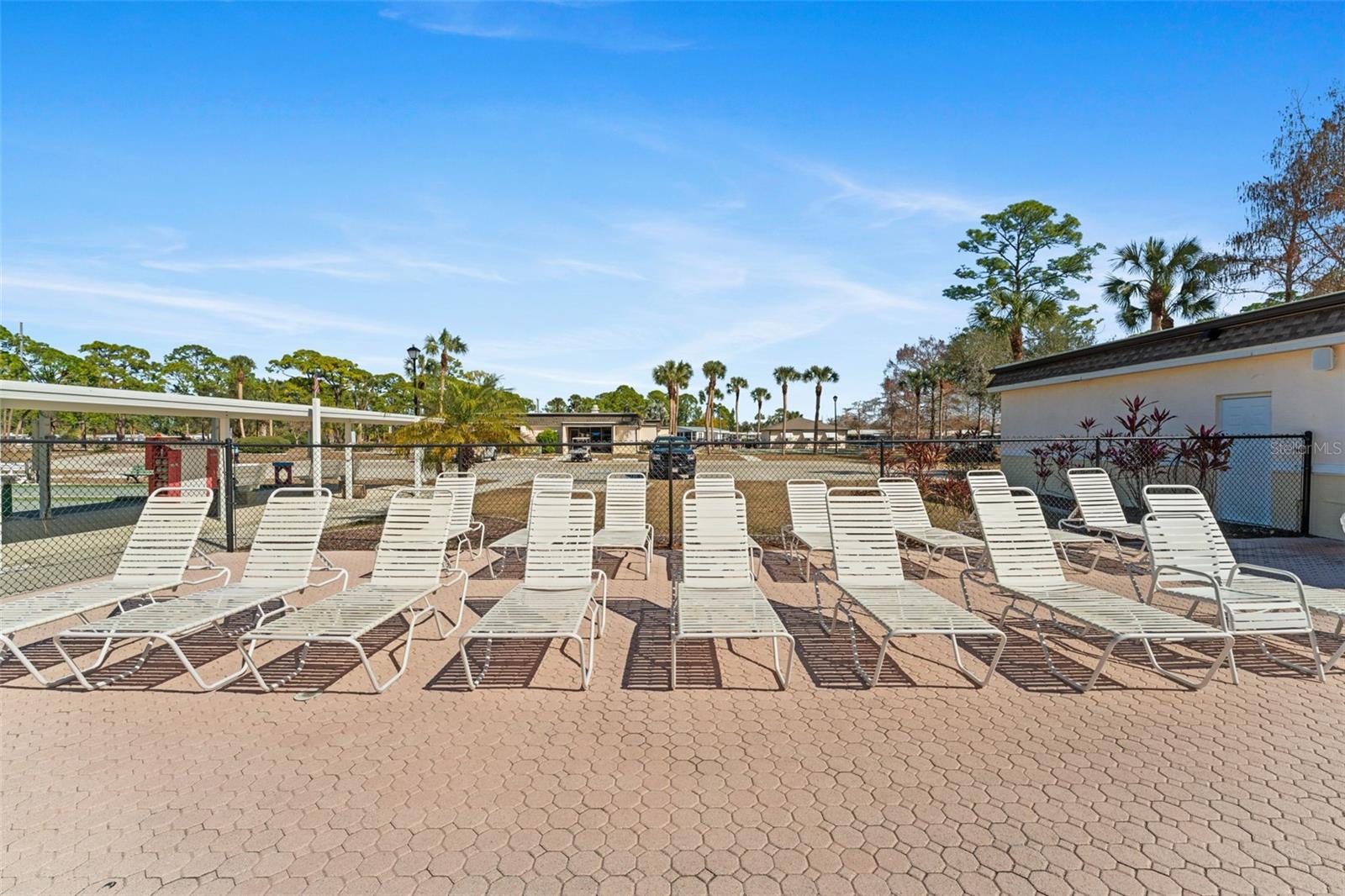 HOLIDAY PARK - Residential