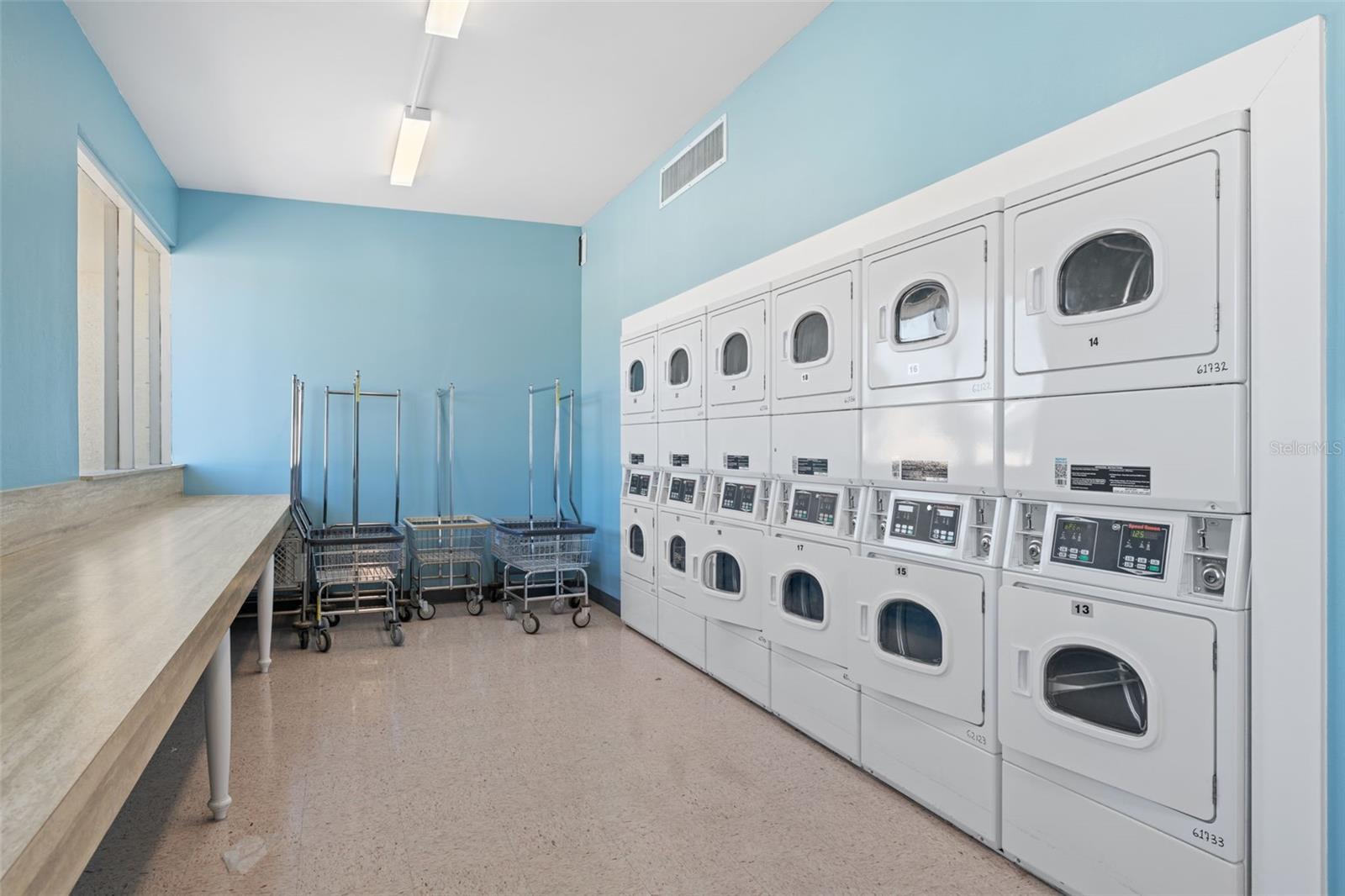 HOLIDAY PARK - Residential