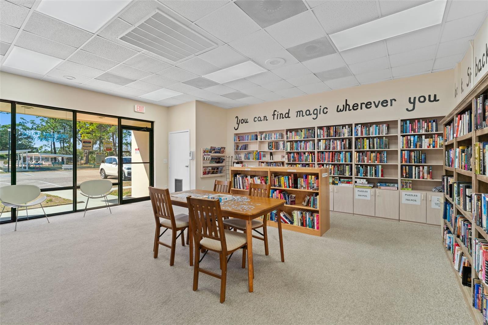 HOLIDAY PARK - Residential