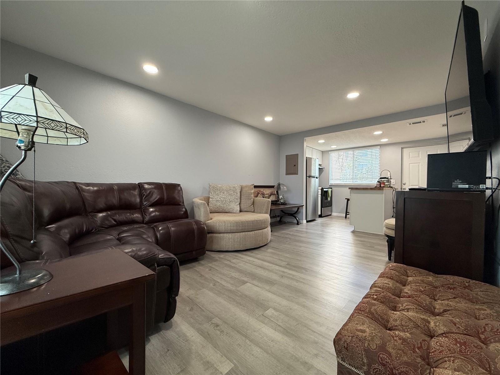 628 COHEN WAY 628
