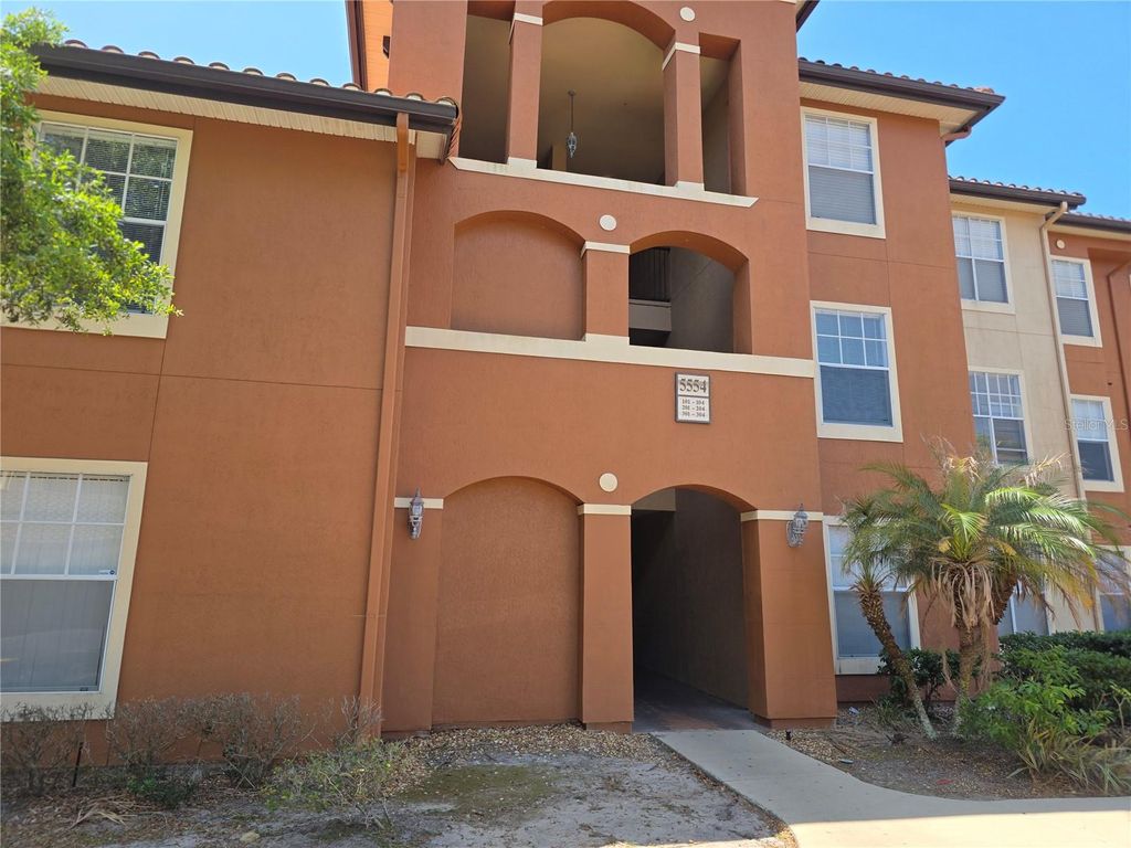 Photo of 5554 Metrowest Boulevard #202, Orlando, FL 32811 (MLS # S5149226)