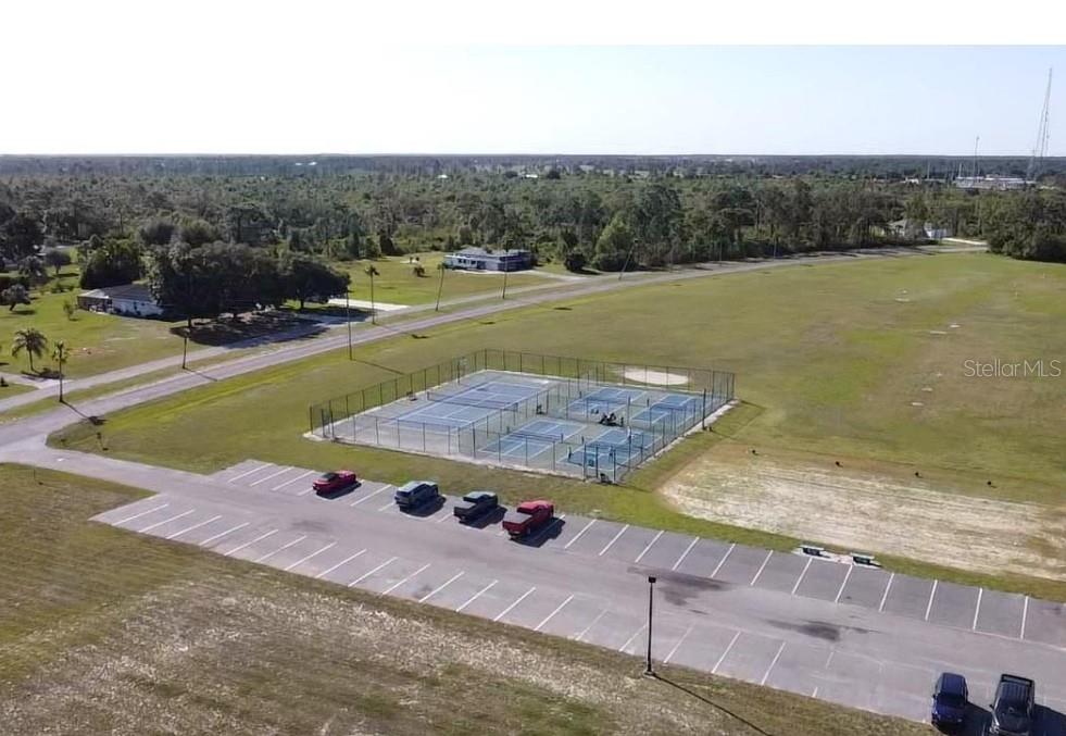 INDIAN LAKE ESTATES - Land