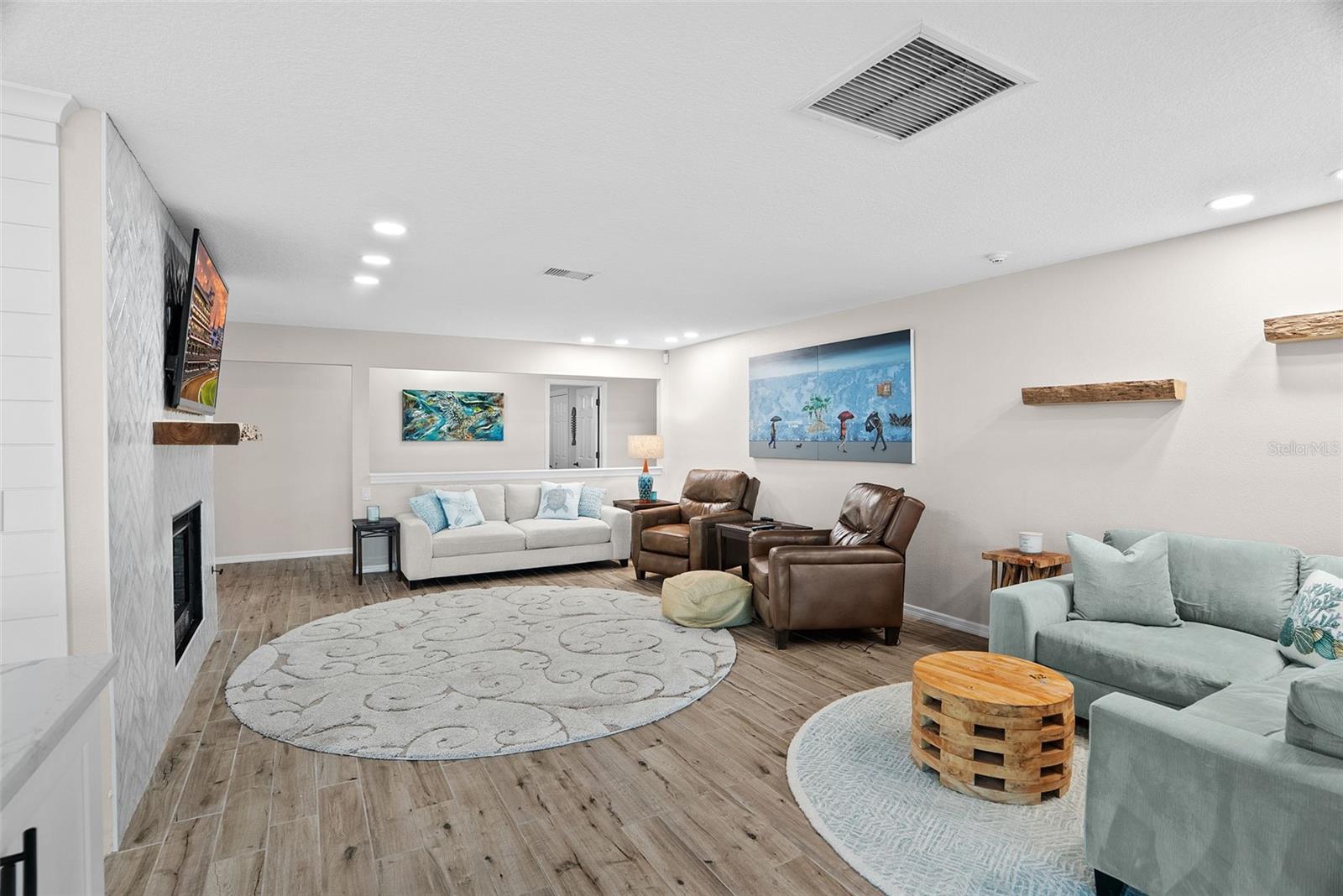 FLOR A MAR REP - Residential