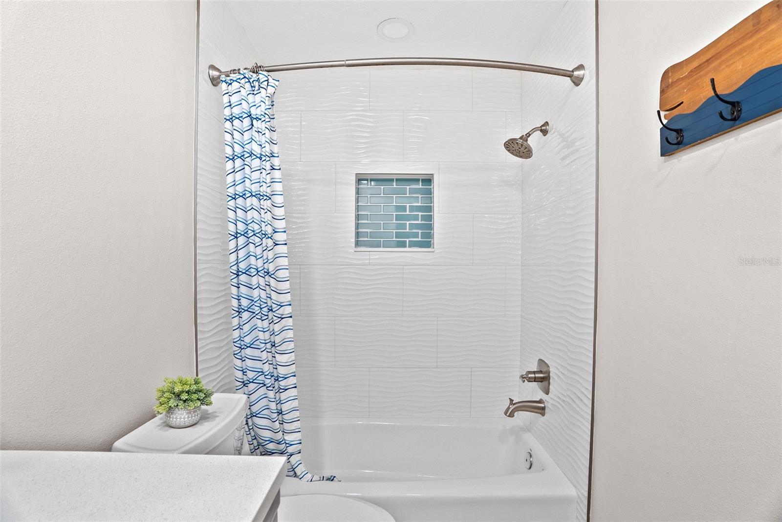 FLOR A MAR REP - Residential