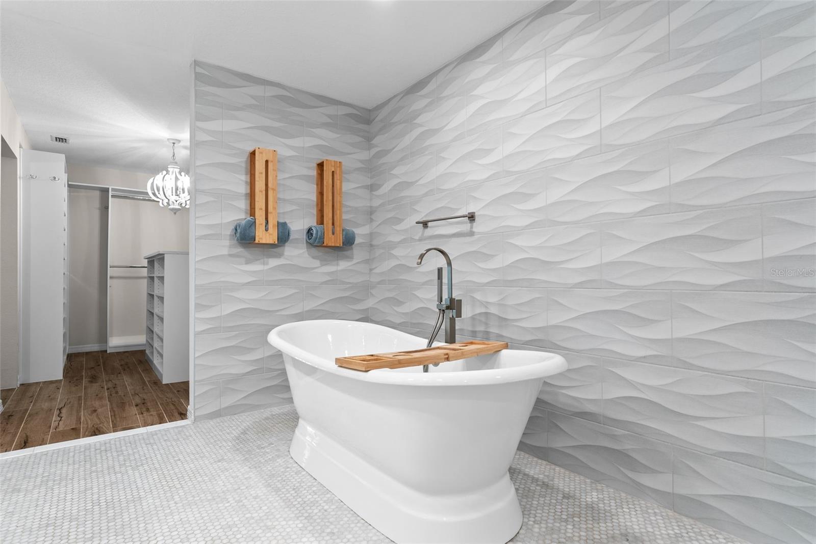 FLOR A MAR REP - Residential