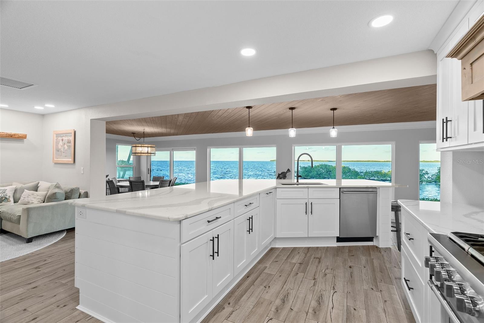 5791 WESTSHORE DRIVE