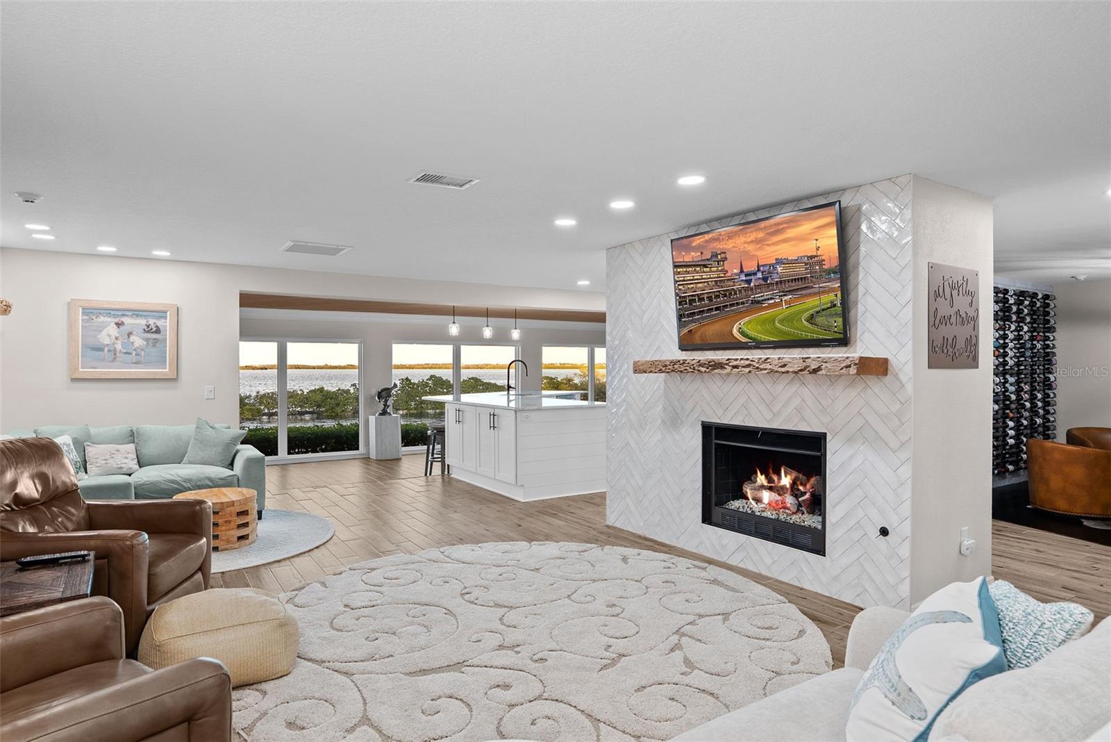 FLOR A MAR REP - Residential