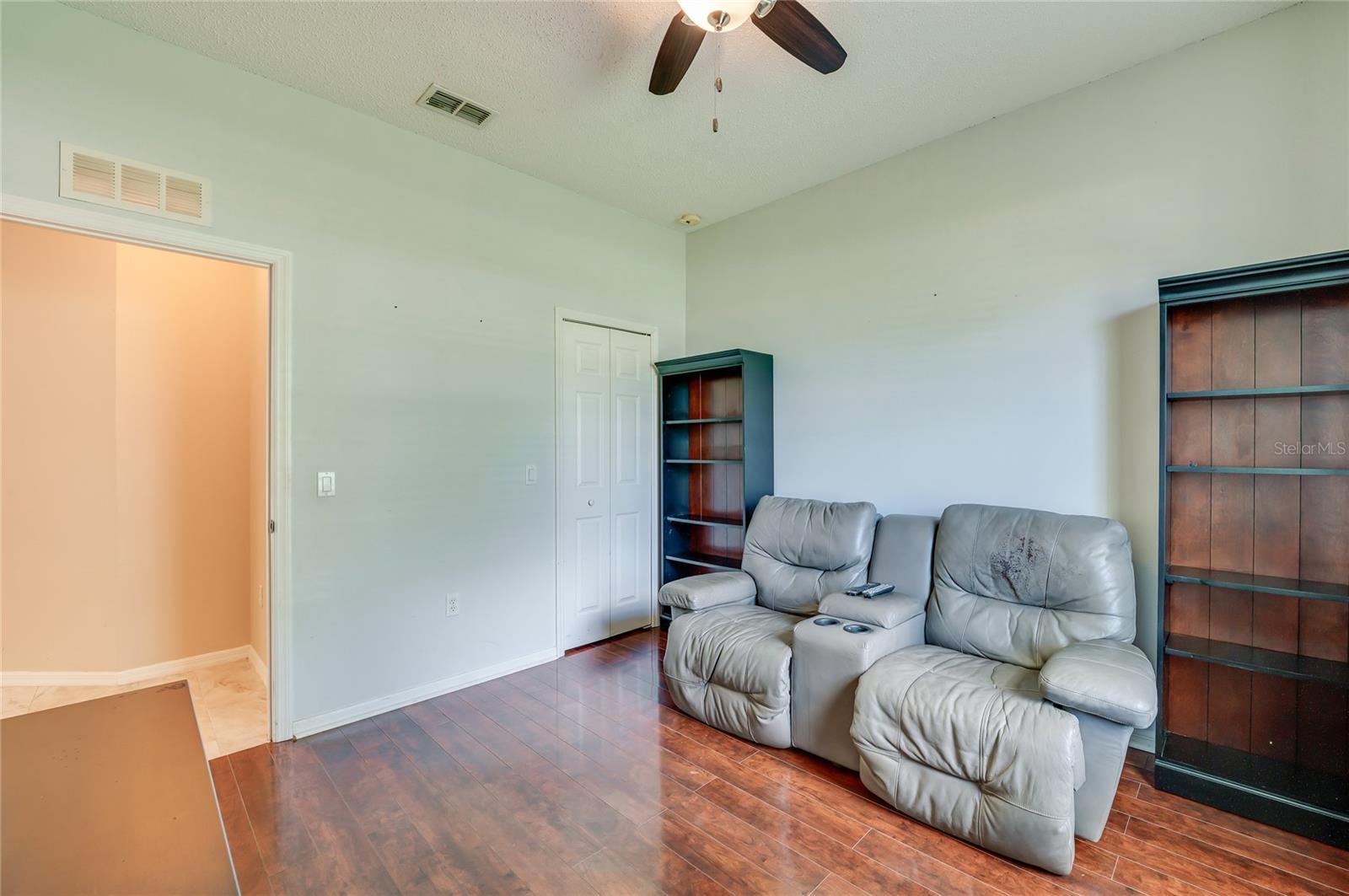 FLORIDA SHORES - Residential