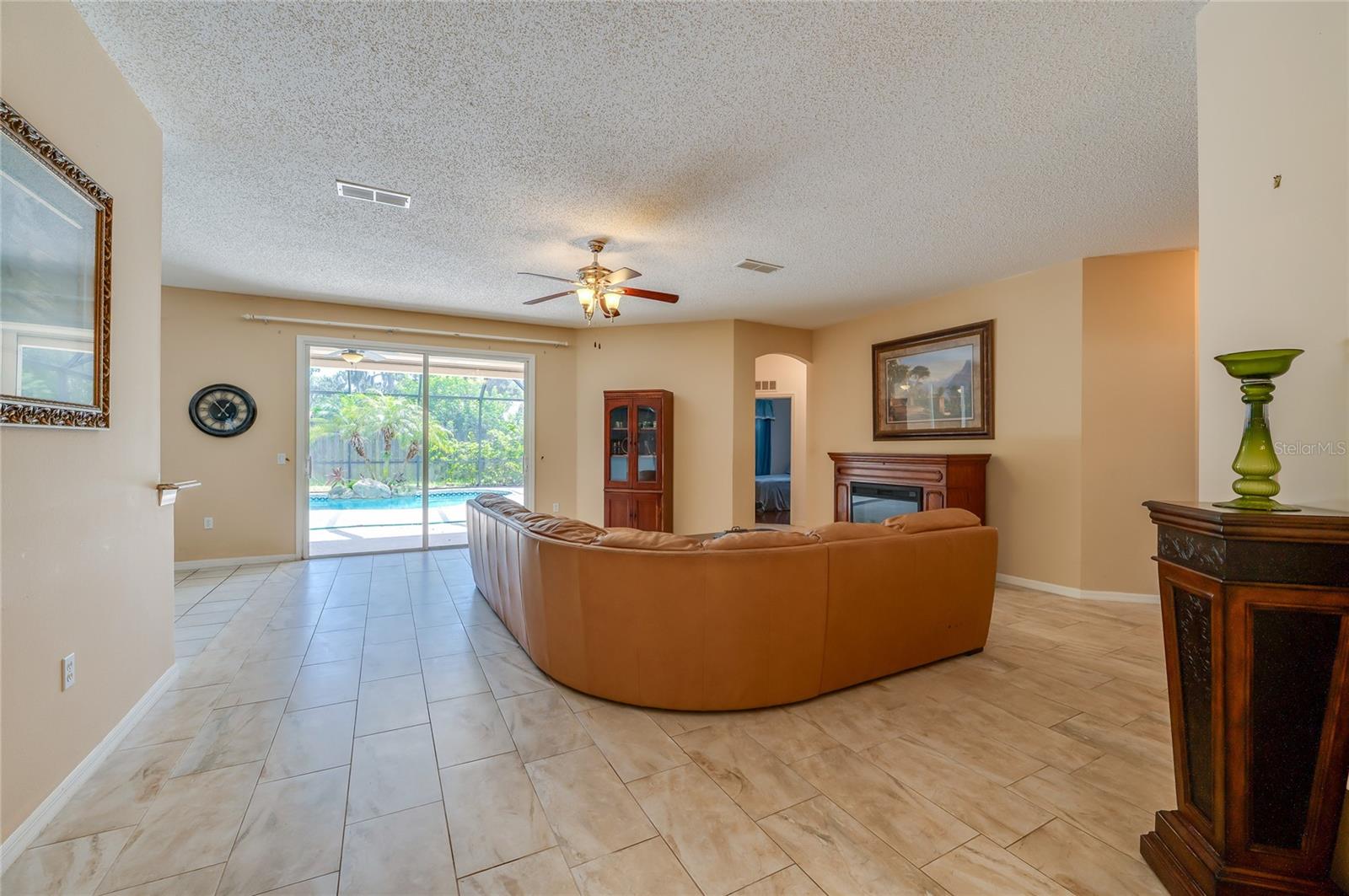FLORIDA SHORES - Residential