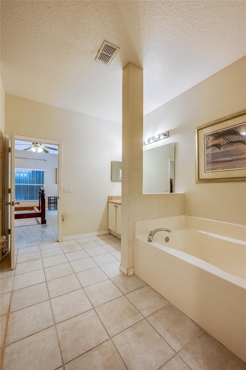 FLORIDA SHORES - Residential