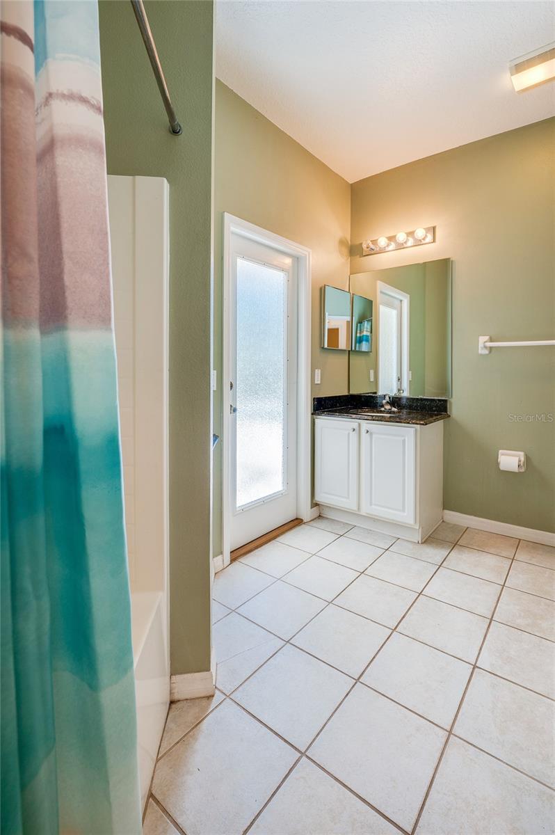 FLORIDA SHORES - Residential