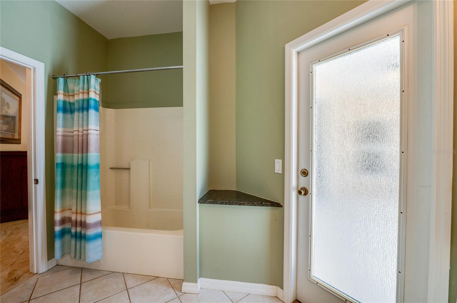 FLORIDA SHORES - Residential