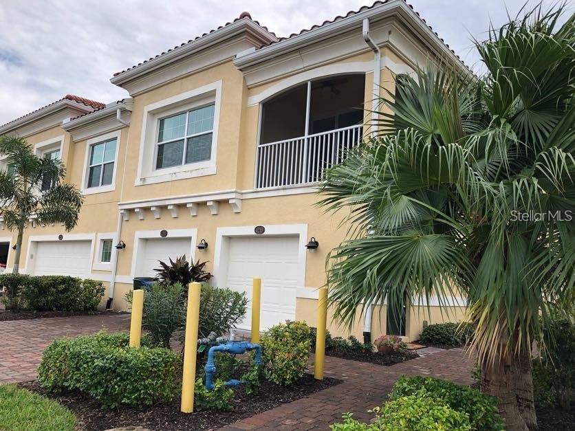 BAY STREET VILLAGE - Residential Lease