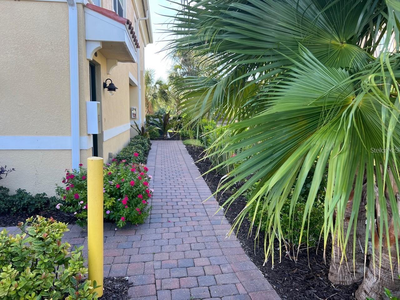 BAY STREET VILLAGE - Residential Lease